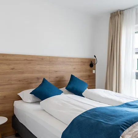 83 Hotel Bonn