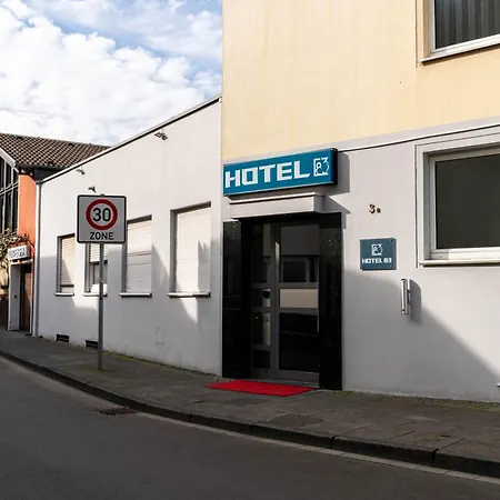 83 Hotel 3*